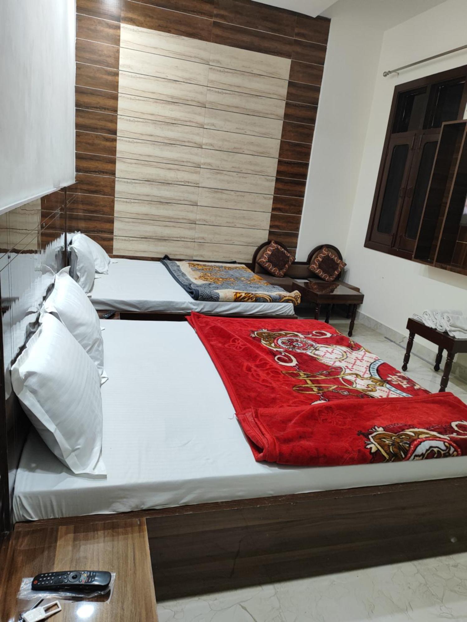 4N Homestay- Golden Temple View Амритсар Екстериор снимка
