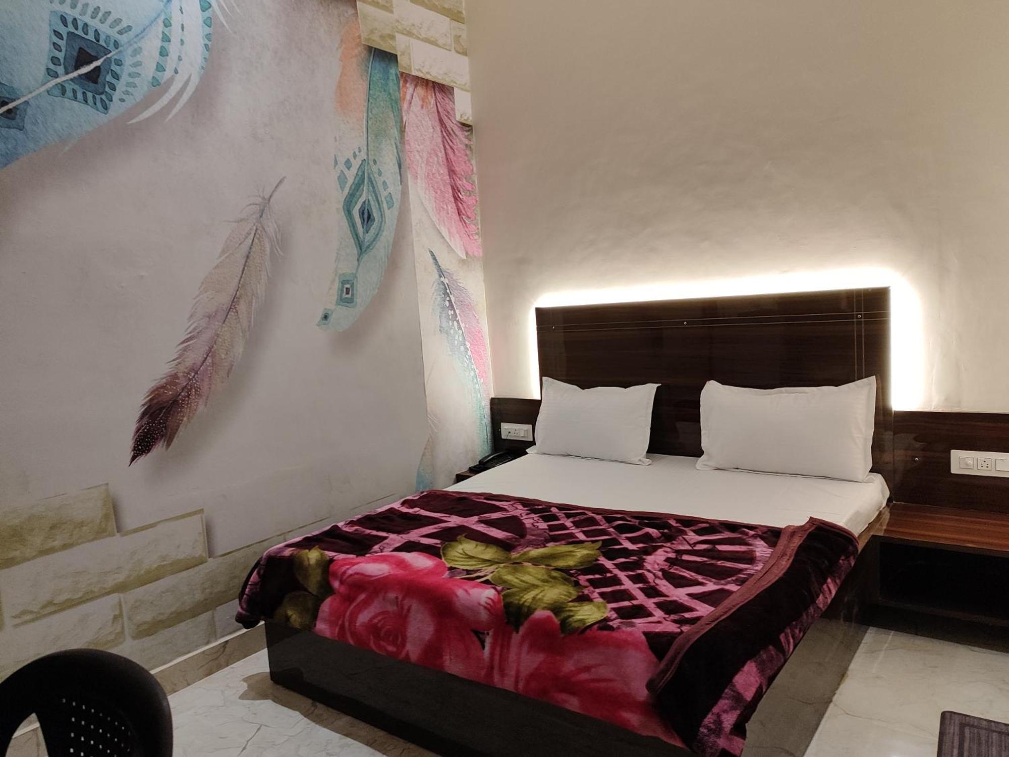 4N Homestay- Golden Temple View Амритсар Екстериор снимка
