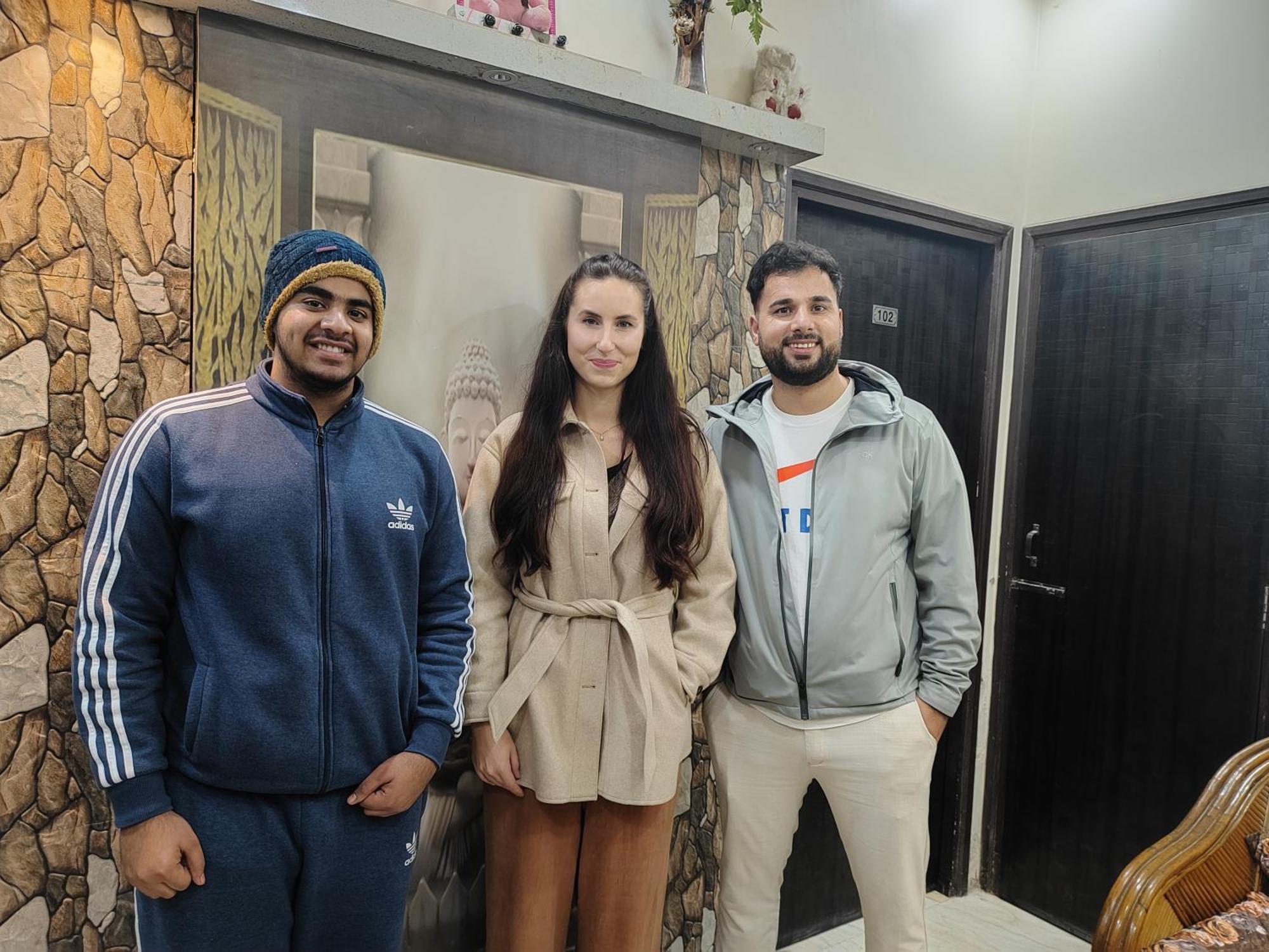 4N Homestay- Golden Temple View Амритсар Екстериор снимка